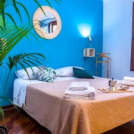 Charming Studio In The Heart Of Historic Center Appartamento Palermo