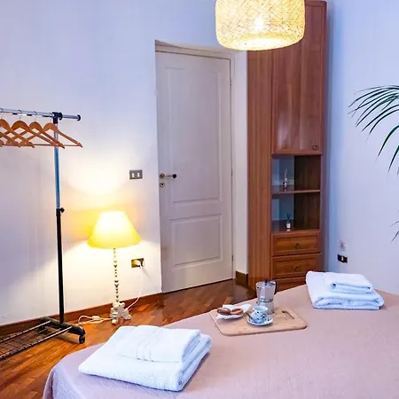 Charming Studio In The Heart Of Historic Center Appartamento Palermo