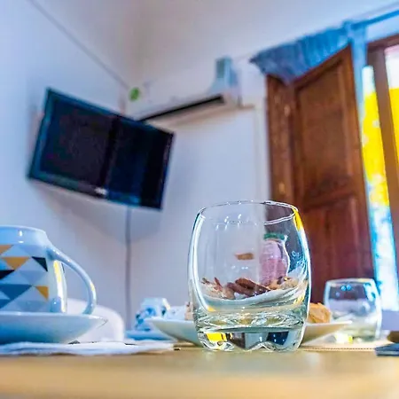 Charming Studio In The Heart Of Historic Center * Palermo