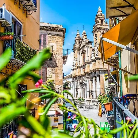 Charming Studio In The Heart Of Historic Center Appartamento Palermo